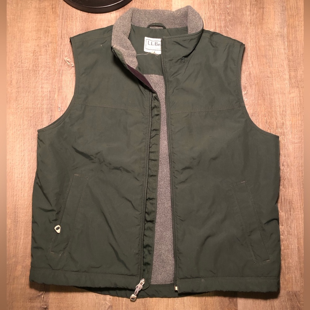 L.L. Bean men’s medium soft shell fleece lined full zip vest green warm outdoor